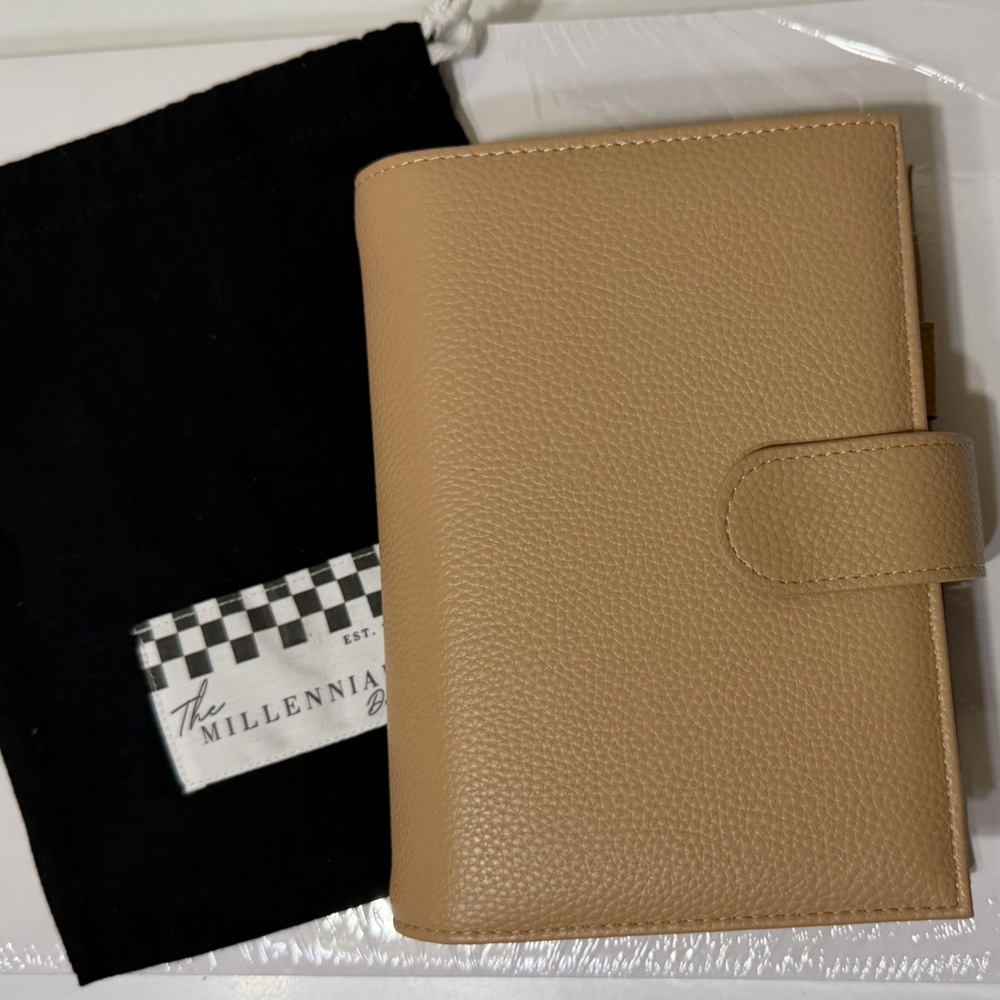 A6 Binder